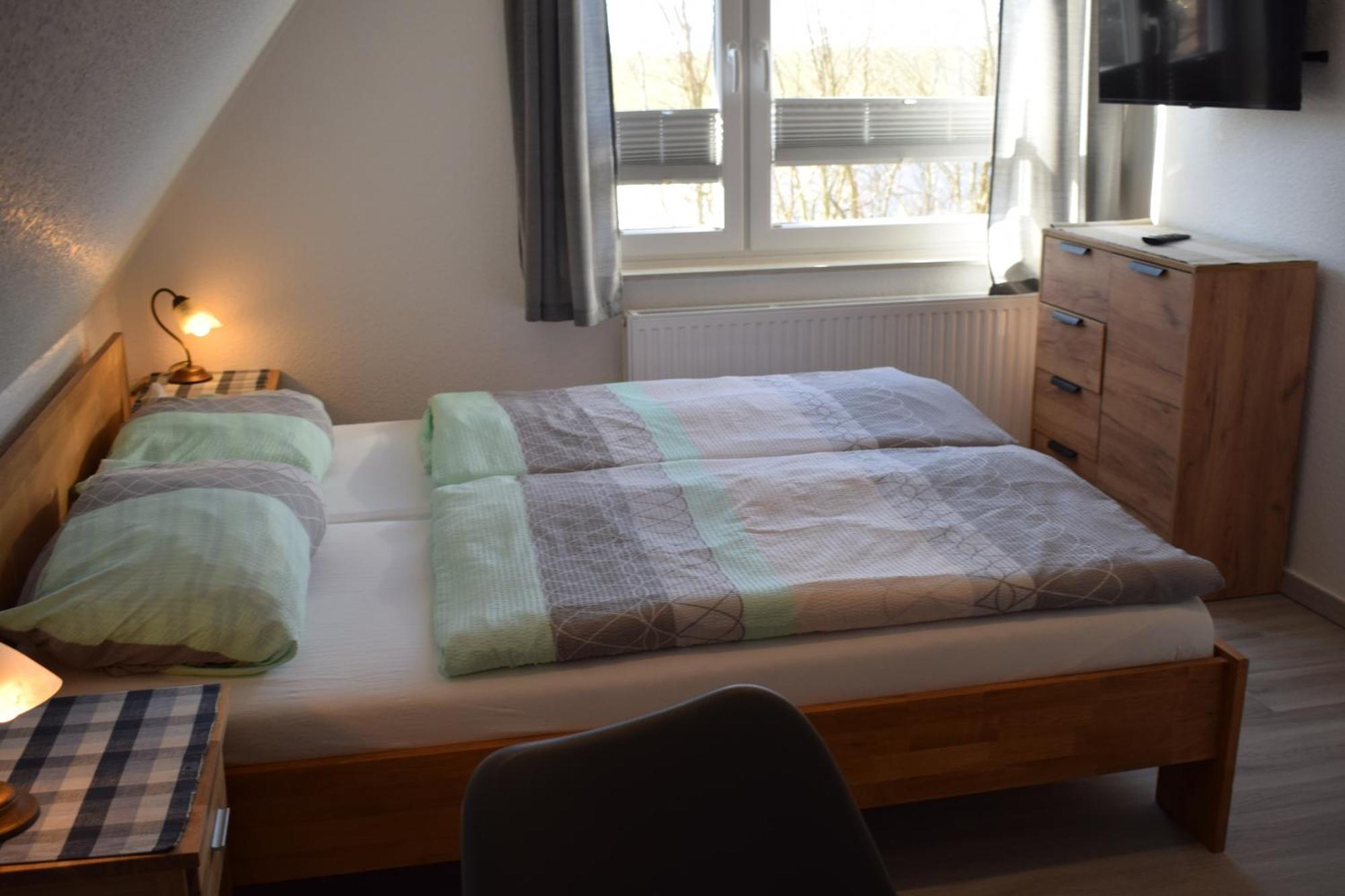 Hotel Haus Am Meer 부숨 외부 사진